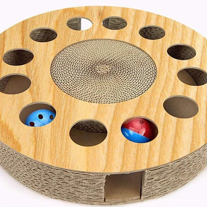 Wir präsentieren Poke & Scratch™ – das interaktive Kratzspielzeug für Katzen!