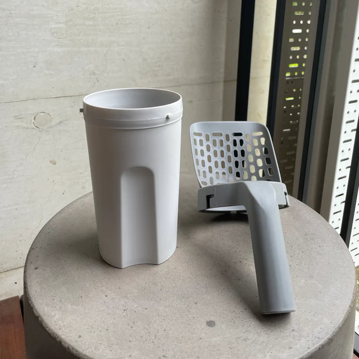 Katzenstreu-Schaufel